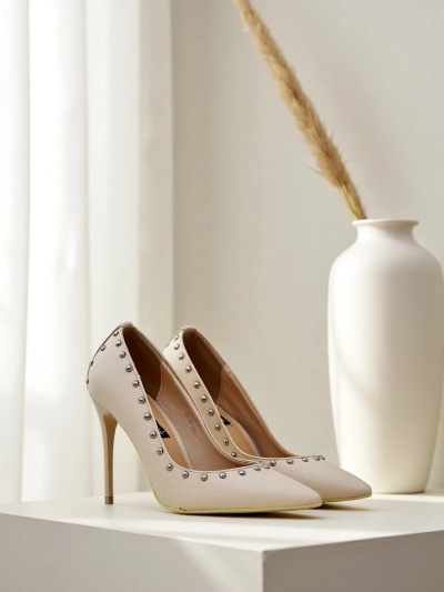 Royalfashion Pantofi cu toc stiletto pentru femei cu studs Koscalle