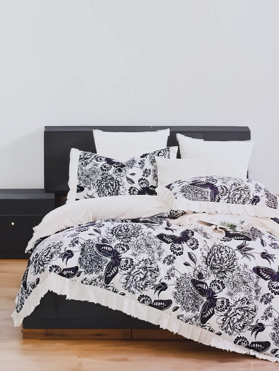 Lenjerie de pat cu model și volan 160x200 set de 3 PIESE