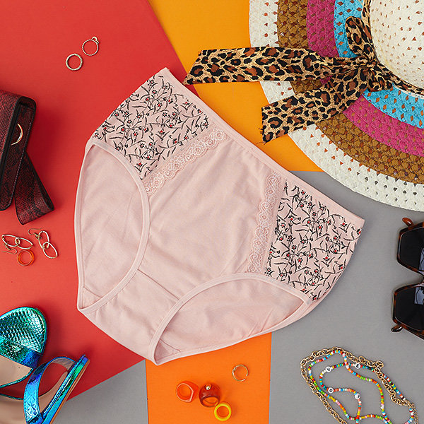 Chiloți roz cu imprimeu. PLUS SIZE- Lenjerie intimă