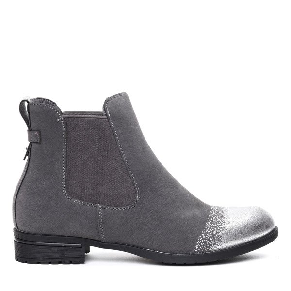 Szare botki z posrebrzanym noskiem Celia- Obuwie