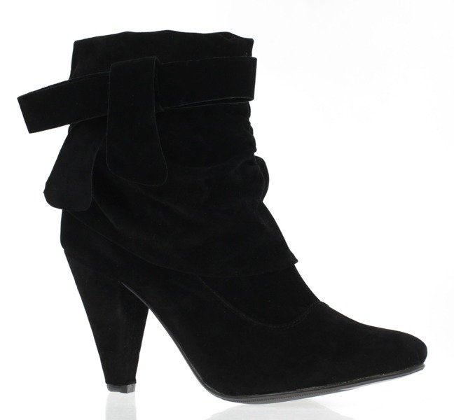 Czarne botki na grubszej szpilce - Obuwie