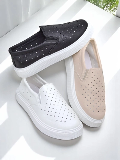 Royalfashion Pantofi slip-on perforați de femei Emayla