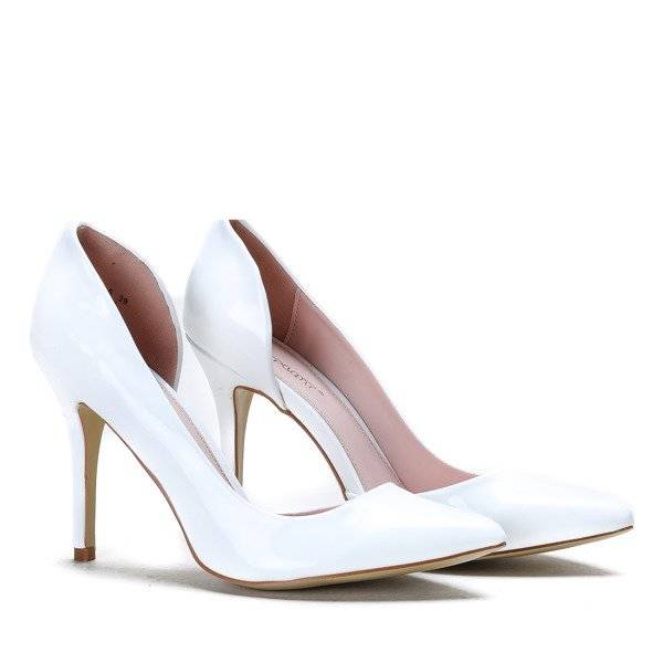 OUTLET Tocuri înalte albe cu tăietură Musa - Încălțăminte