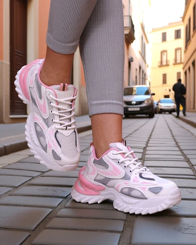 Royalfashion Sneakers din patent pentru femei Leysi