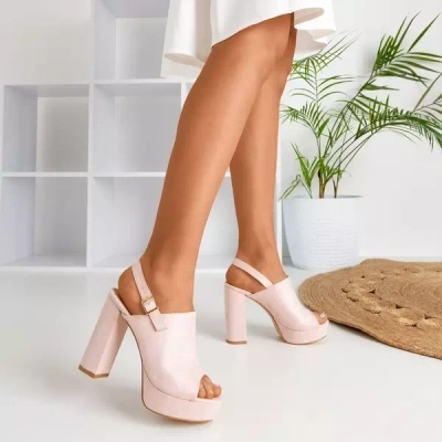 OUTLET Sandale din piele ecologică roz deschis pe un post superior Tripsi-Shoes