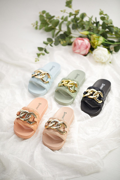 OUTLET Papuci de dama albastri matlasati cu lant auriu Eteris - Incaltaminte