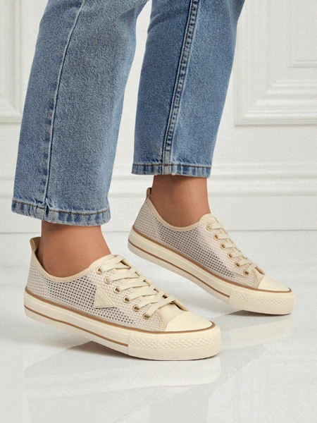 Aurelia Beige - tenîsên qumaşê yên jinan ên bi tabana daîre 3 cm