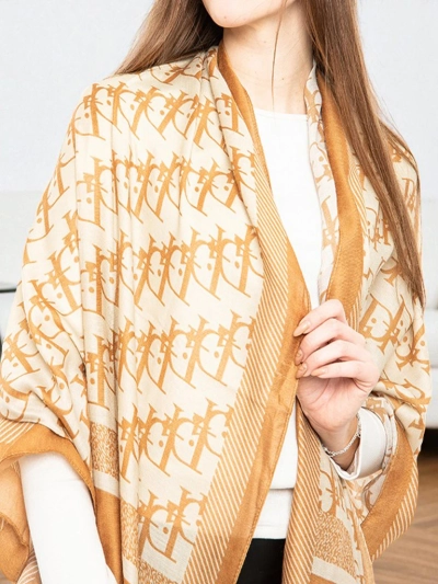 Esarfa cu model maro dama - Accesorii