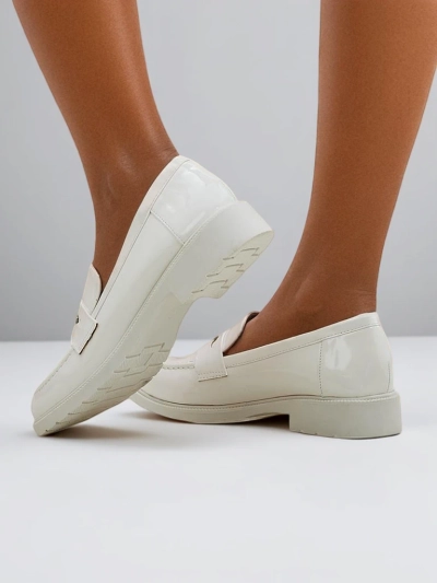 Pantofi loafers de patenta pentru femei Royalfashion Aylay