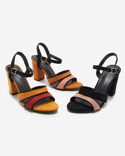 OUTLET Sandale de dama de culoarea camila pe un post Hromm- Incaltaminte