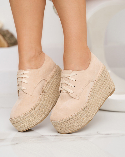 OUTLET Pantofi bej cu pană Jakaia- Încălțăminte