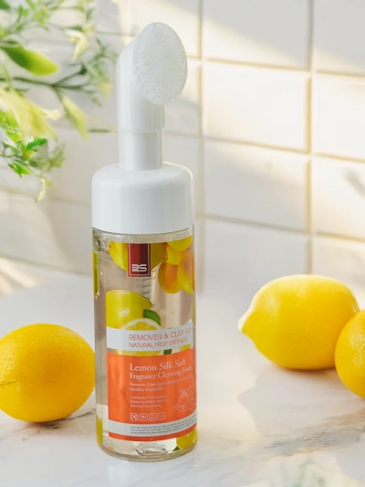 Spumă de curățare și hidratare pentru față, reducând decolorările LEMON 150 ml