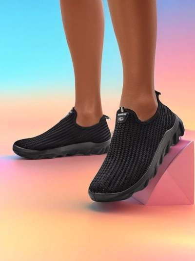 Pantofi sport din material pentru femei Royalfashion Slip-on Erra