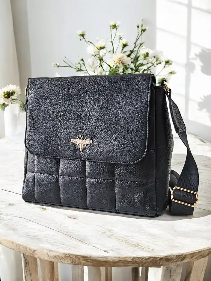 Geantă de damă Royalfashion din eco-piele cu embossing