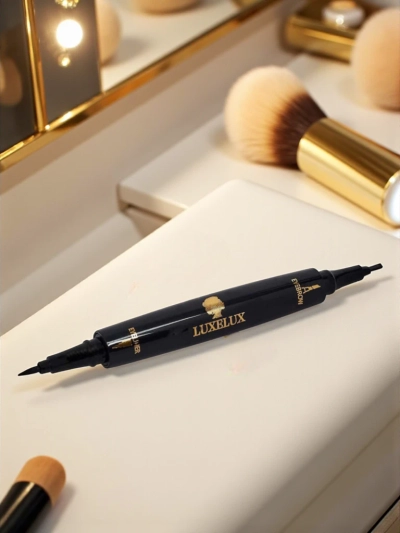 Luxelux Eyeliner și creion pentru sprâncene 2 în 1