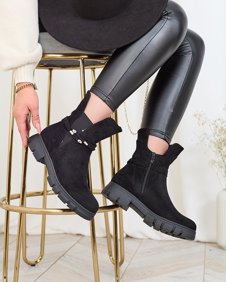 Royalfashion Cizme de damă negre cu curea decorativă Dafflo