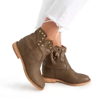 OUTLET Cizme de cowboy maro pe pană Brenda - Pantofi