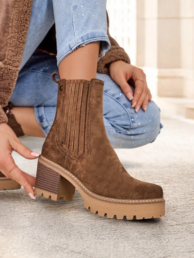 Ghete de damă din eco-sued Royalfashion pe un stâlp Segiag