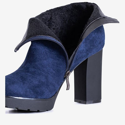 Cizme izolate albastru marin pe un post înalt Madena - Pantofi