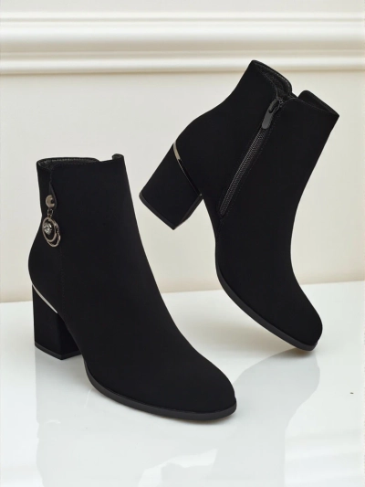 Botine de damă mate cu toc gros Vioi