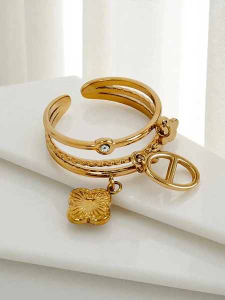 Brățară tip manșetă Dolce Vita cu talismane decorative