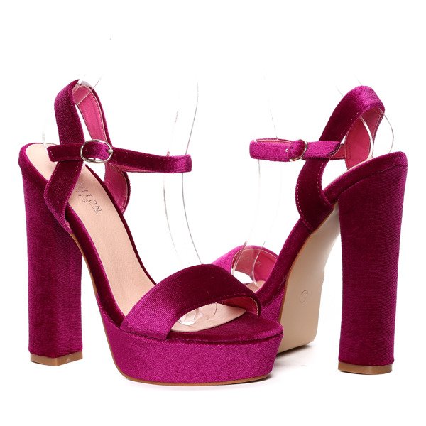 Różowe sandały na słupku Nylah- Obuwie