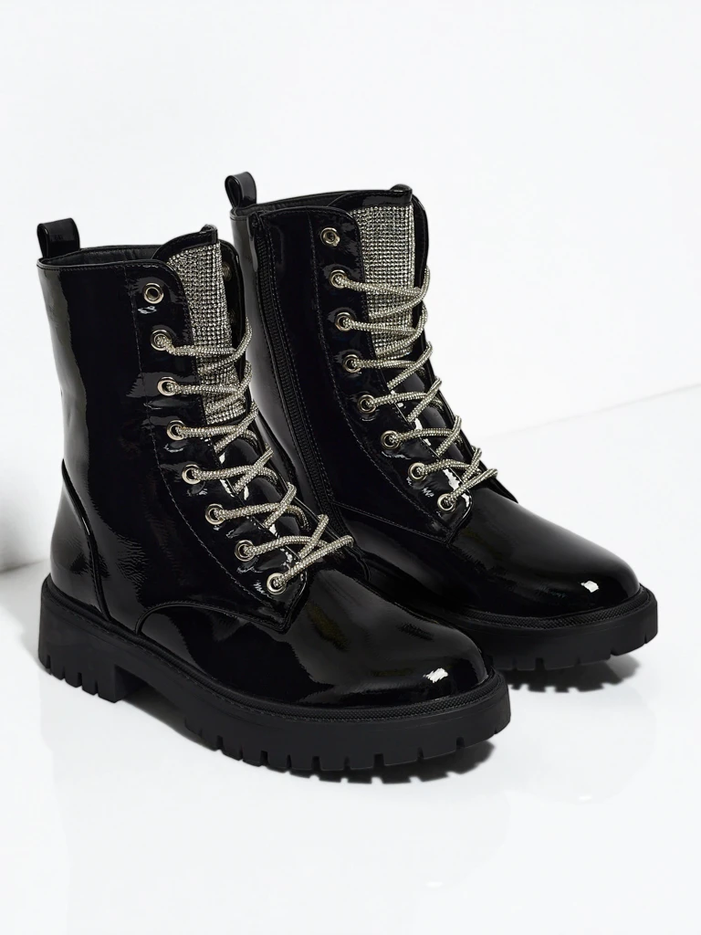 Botine de damă lăcuite cu șireturi Fjorra