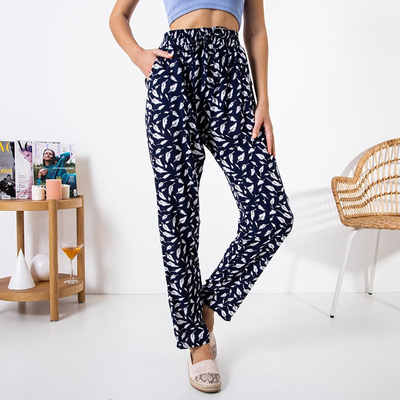 Pantaloni pentru femei din țesătură bleumarin cu pene - Îmbrăcăminte