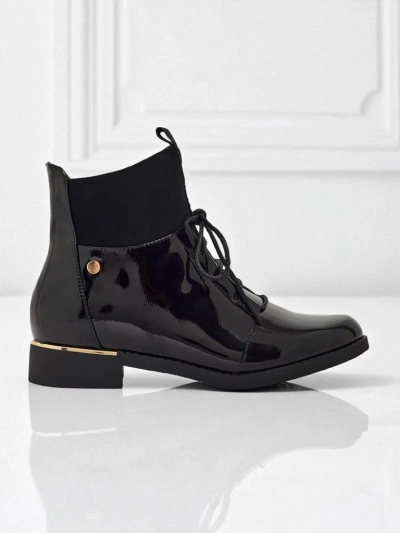 Botine de damă lăcuite cu șireturi Avoria