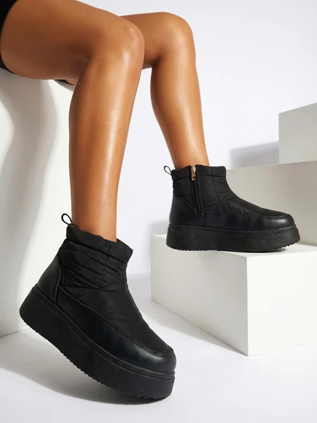 Royalfashion Cizme de zăpadă pentru femei cu șiret în negru Armeda