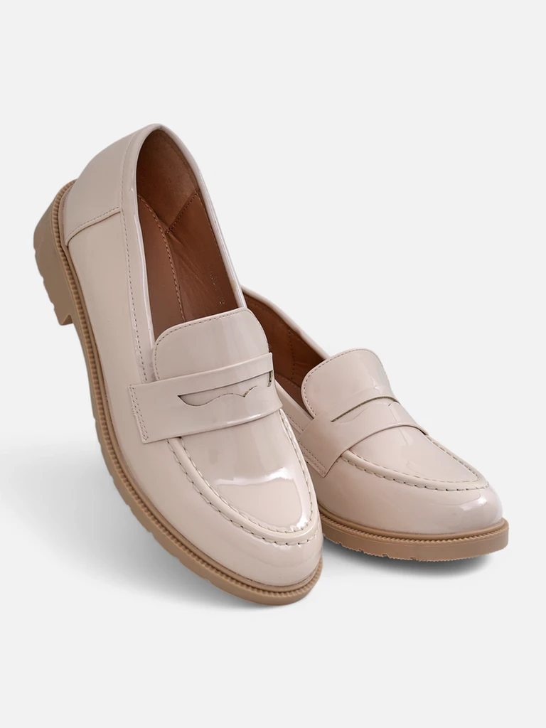 Royalfashion Mocasini din piele lacuită pentru femei Aylay