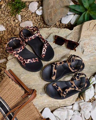 Royalfashion Sandale de damă bej cu model leopard Leonno