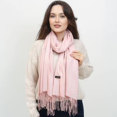 Eșarfă mare de damă roz cu ciucure - Accesorii