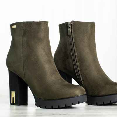 Zielone botki na wyższym słupku Teyoneas - Obuwie