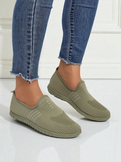 Damske wsuwane mokasine Hypatia Verde z tkaniny holba plata podeszwa