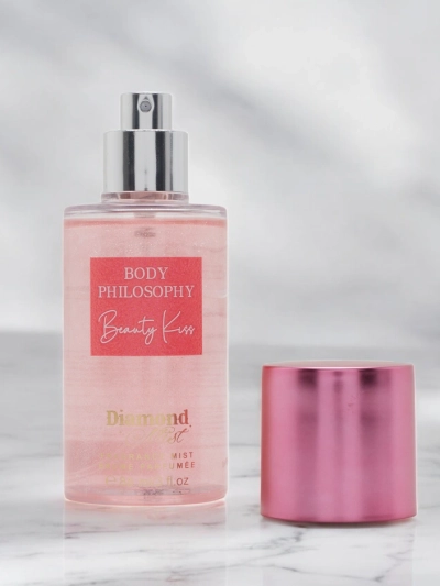 Beauty Kiss Body Mist cu Glitter 88 ml