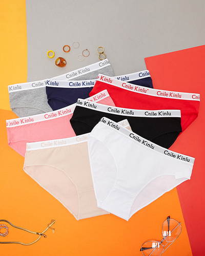 Un set de slip cu cauciuc decorativ - Lenjerie intimă