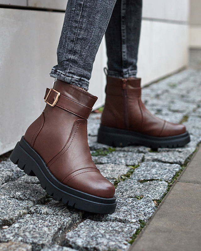 Cizme de damă maro închis cu cataramă Utilas - Încălțăminte