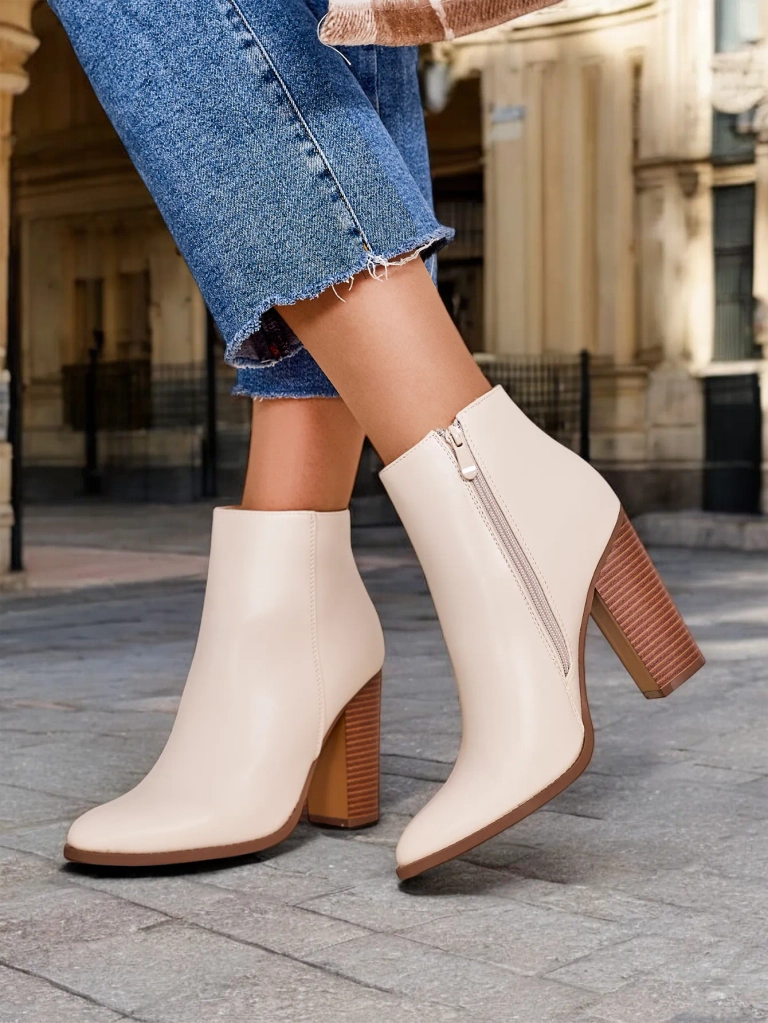 Ghete de damă Royalfashion pe un toc stiletto Toemi