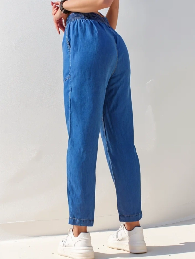 Pantaloni drepți din material pentru femei Royalfashion 7/8