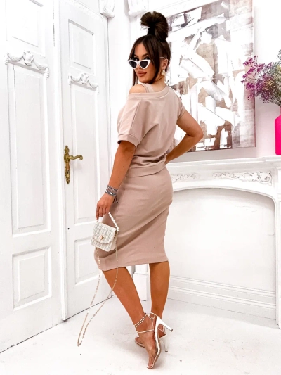 Set Royalfashion pentru femei cu un top care dezvăluie și o rochie până la genunchi