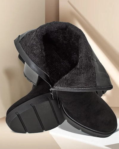 Ghetele pentru femei de la Royalfashion pe un post Igges