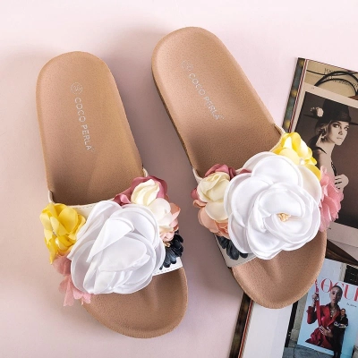 OUTLET Flip-flops de damă albe cu flori Florencia - Încălțăminte
