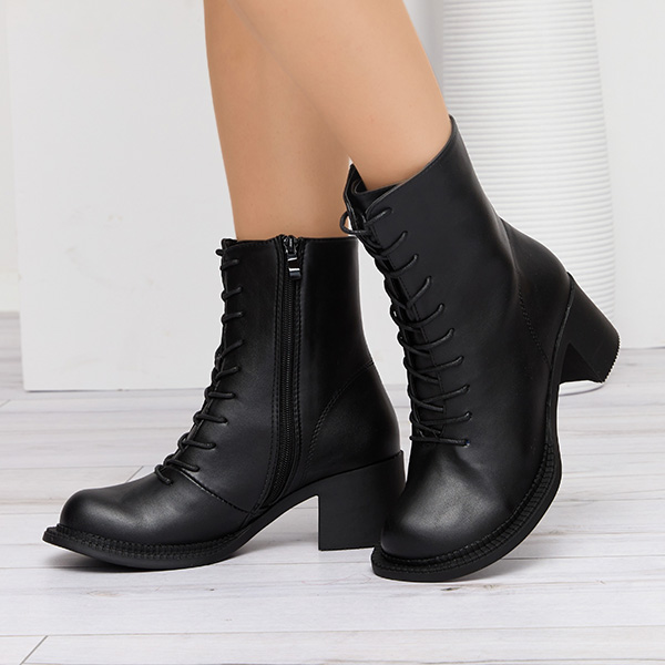 OUTLET Cizme negre de dama cu cizme pe post Caretti - Pantofi