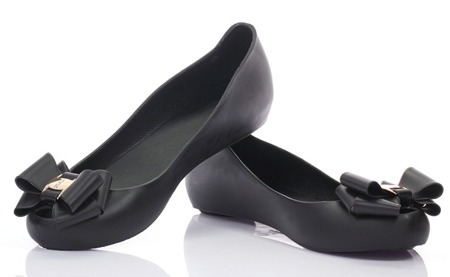 Melissa neagră cu decor Melgohe - Pantofi