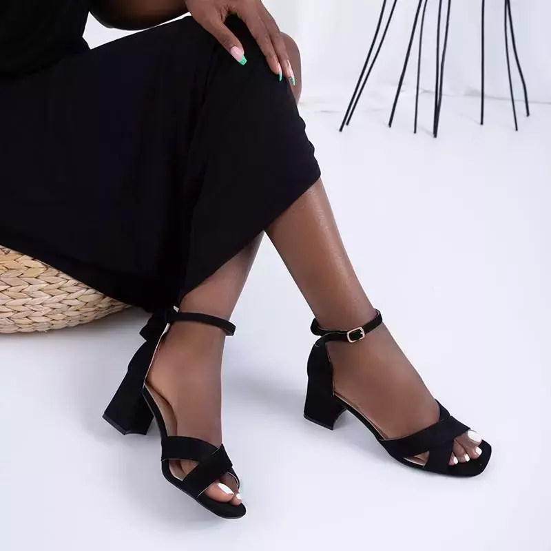 OUTLET Sandale negre de dama pe post Halita - Încălțăminte