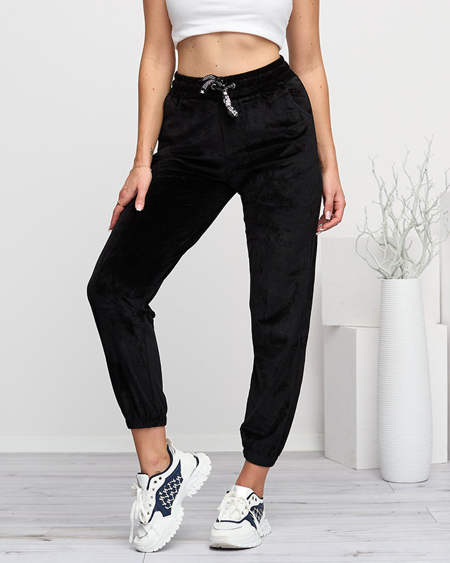 Pantaloni de jogging din velur negru pentru damă - Îmbrăcăminte