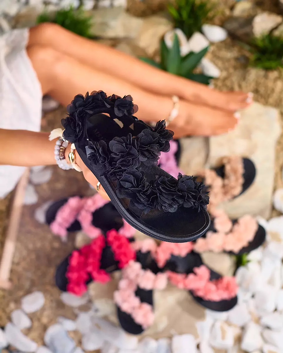Royalfashion Sandale negre de damă cu flori Alferroy
