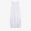 Biała damska sukienka z asymetrycznym dołem - Odzież