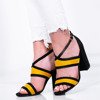 Czarno-żółte sandały na słupku Jeanie - Obuwie